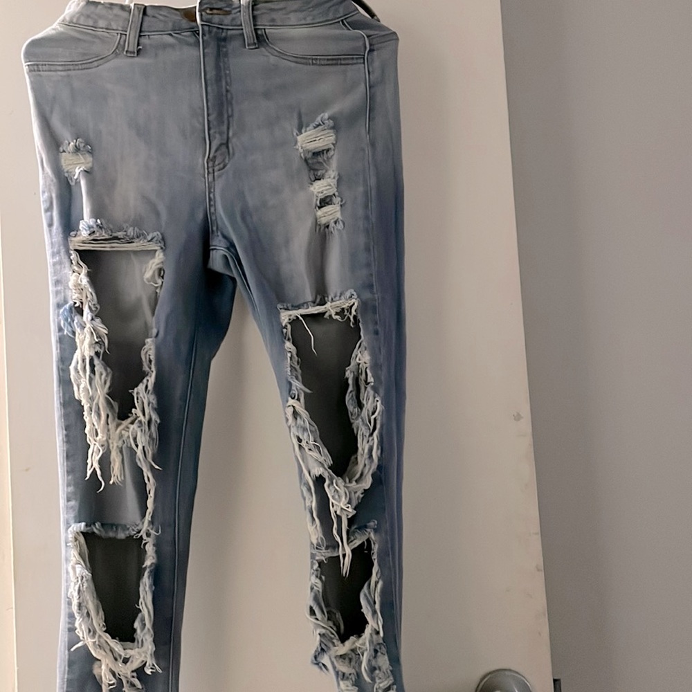 Affordable Fashion Nova Ripped Skinny Jeans, just as you like it.